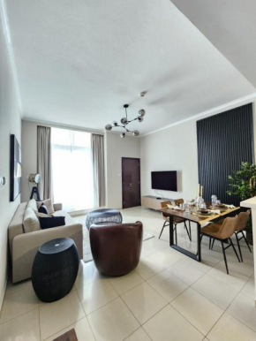Nasma Luxury Stays - Marina-View Oasis With Balcony Steps From The Sea